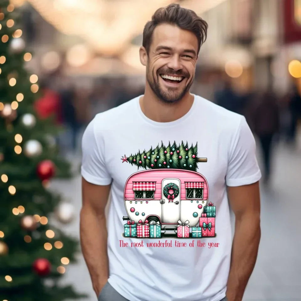 Kempingowe Święta | Świąteczna koszulka męska BN40 - StoryCups.pl