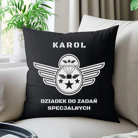 Dziadek do zadań specjalnych | Poduszka dekoracyjna dla dziadka D31 - StoryCups.pl