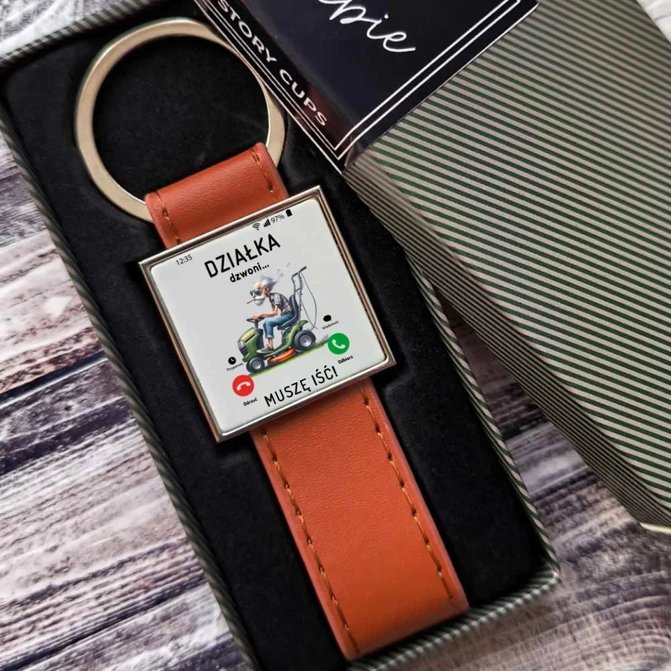 Działka dzwoni muszę iść | Brelok dla dziadka D35 - StoryCups.pl