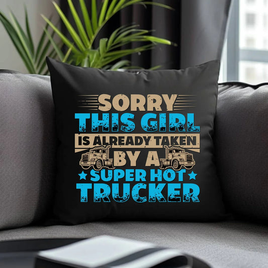 Ta dziewczyna jest już zajęta | Poduszka dekoracyjna dla truckerki ZKT12 - StoryCups.pl