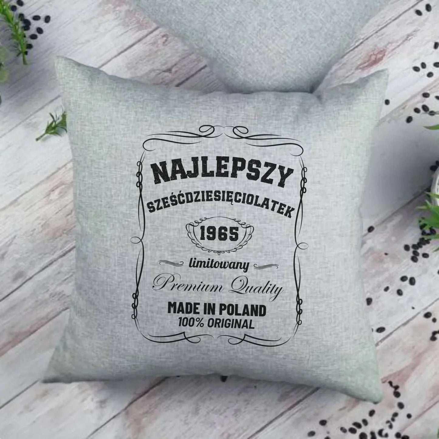 Najlepszy sześćdziesięciolatek | Poduszka prezent na 60 urodziny U04 - StoryCups.pl
