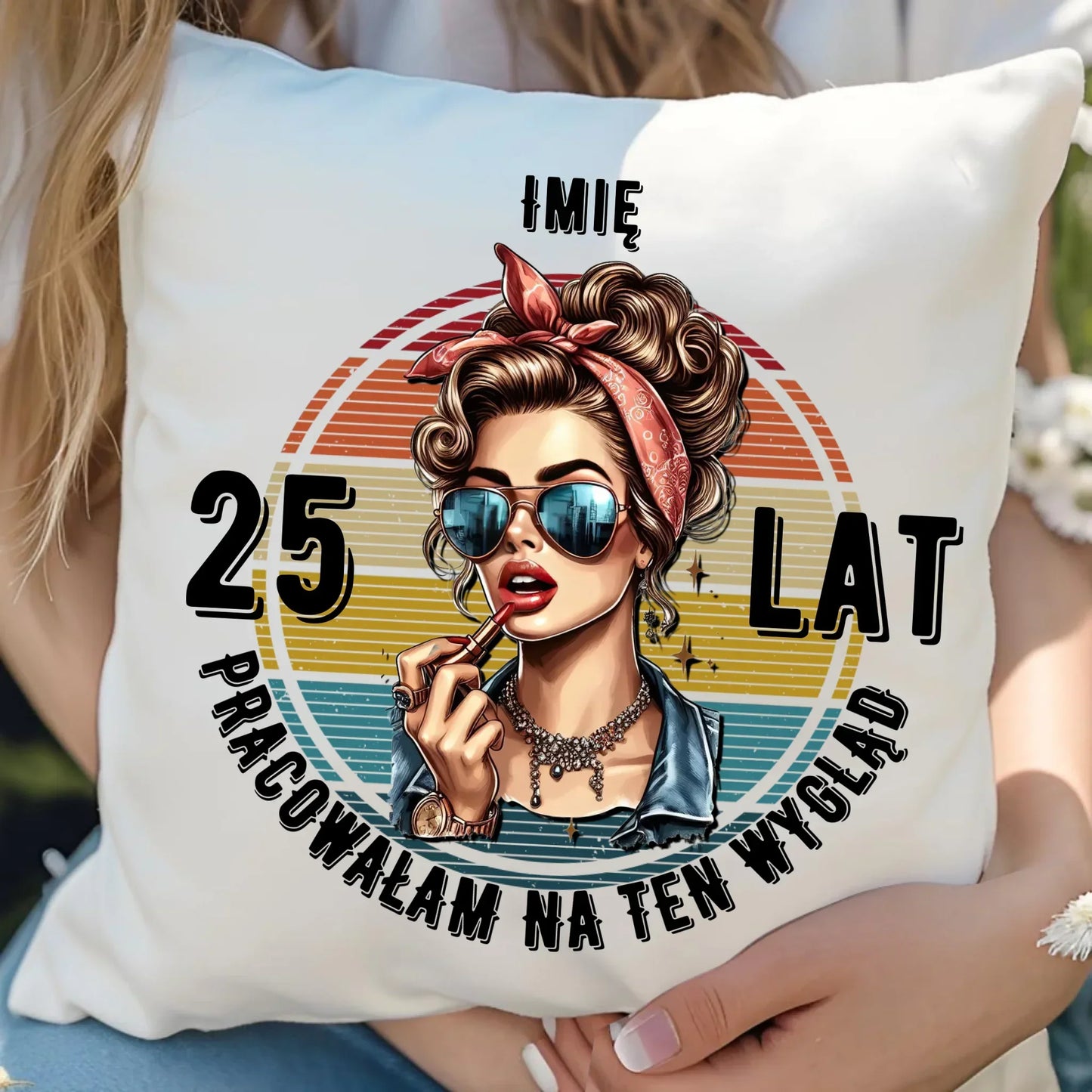 Pracowałam na ten wygląd personalizacja | Poduszka prezent na urodziny dla niej U15 - StoryCups.pl