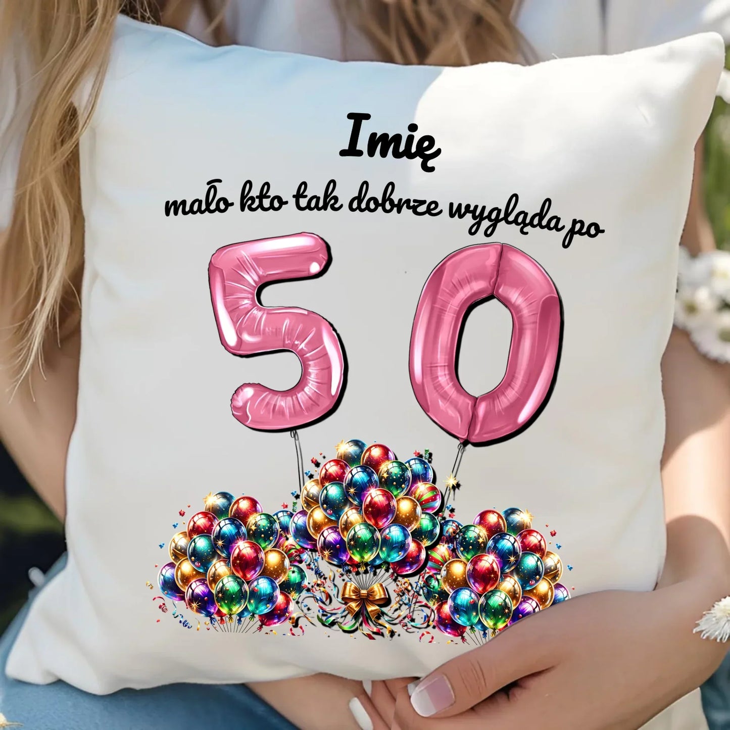 Mało kto tak dobrze wygląda | Personalizowana poduszka na urodziny U16 - StoryCups.pl