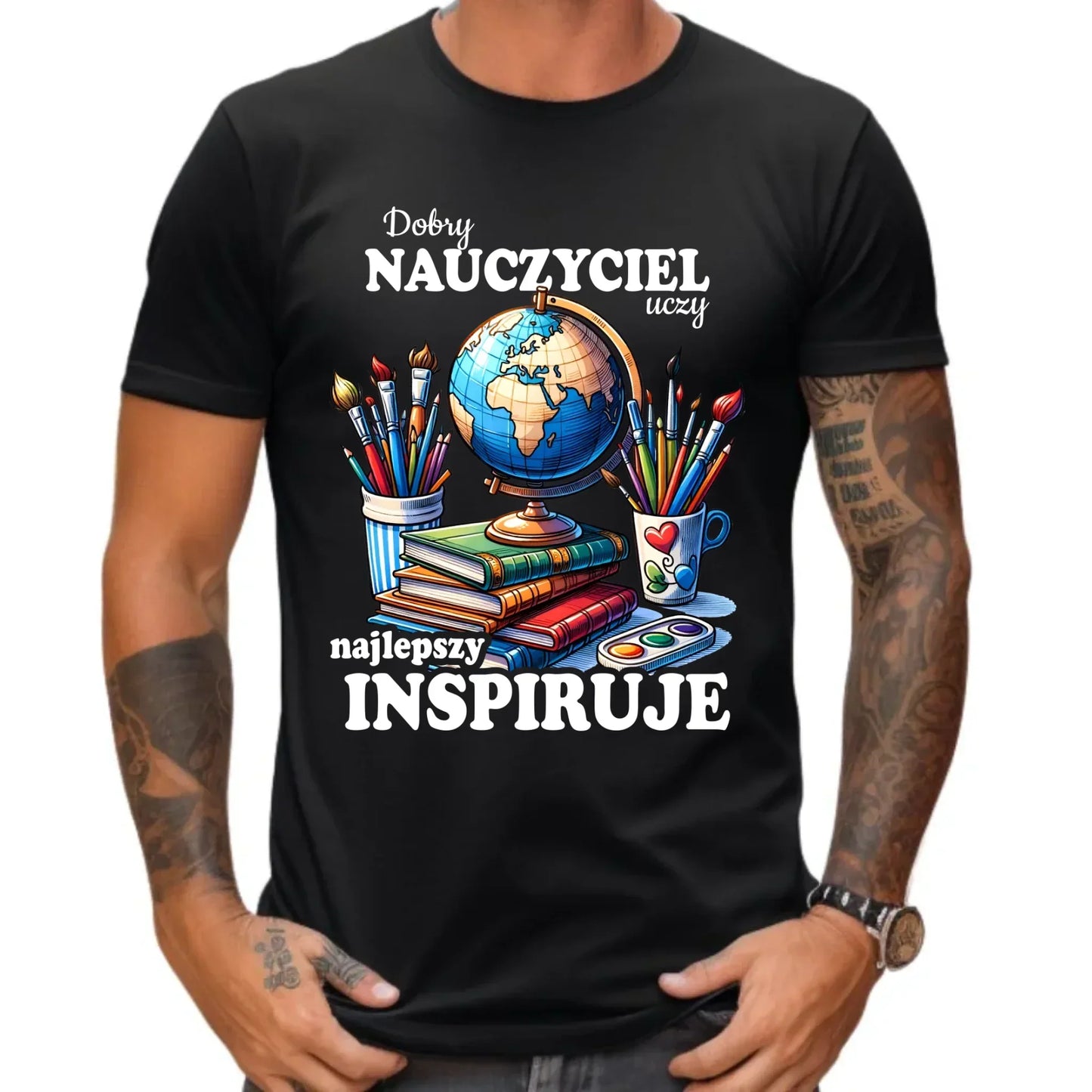 Najlepszy nauczyciel inspiruje | Koszulka męska prezent dla nauczyciela N72 - StoryCups.pl