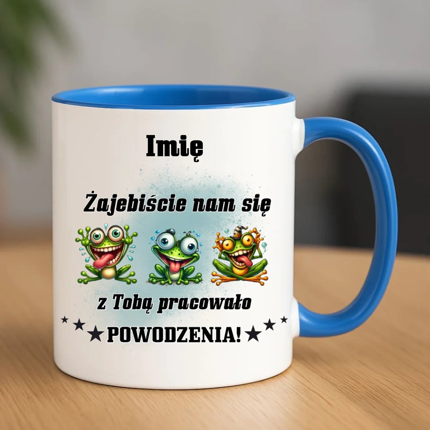 Niebieski kubek z nadrukiem prezent na odejście z pracy POŻEGNANIE AWANS