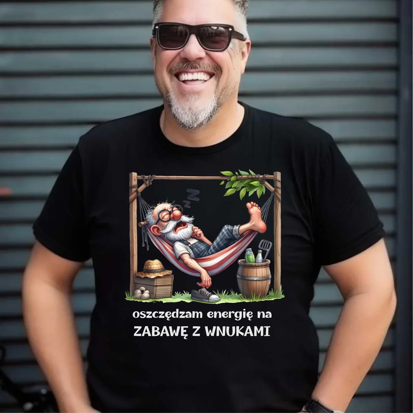 Oszczędzam energię | Koszulka męska dla dziadka D39 - StoryCups.pl