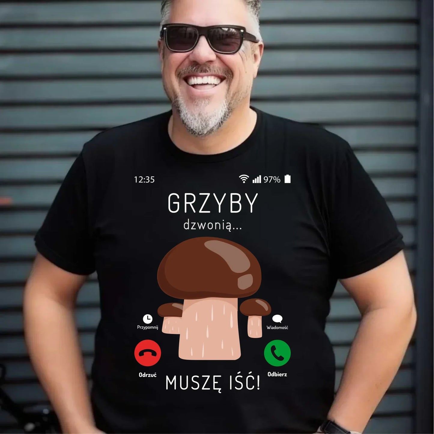 Grzyby dzwonią muszę iść | Koszulka męska dla dziadka D36 - StoryCups.pl