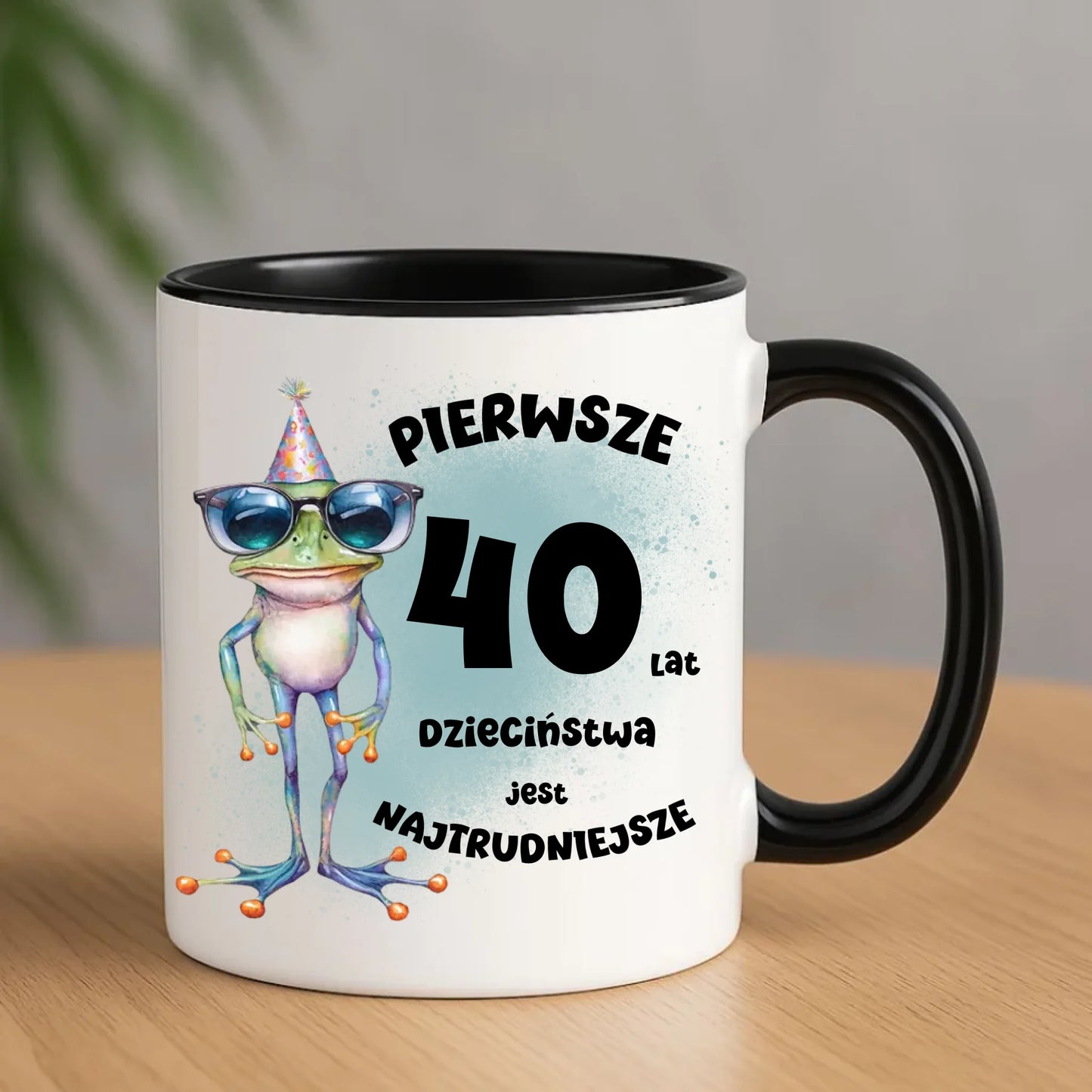 Urodzinowy czarny kubek z nadrukiem prezent na URODZINY
