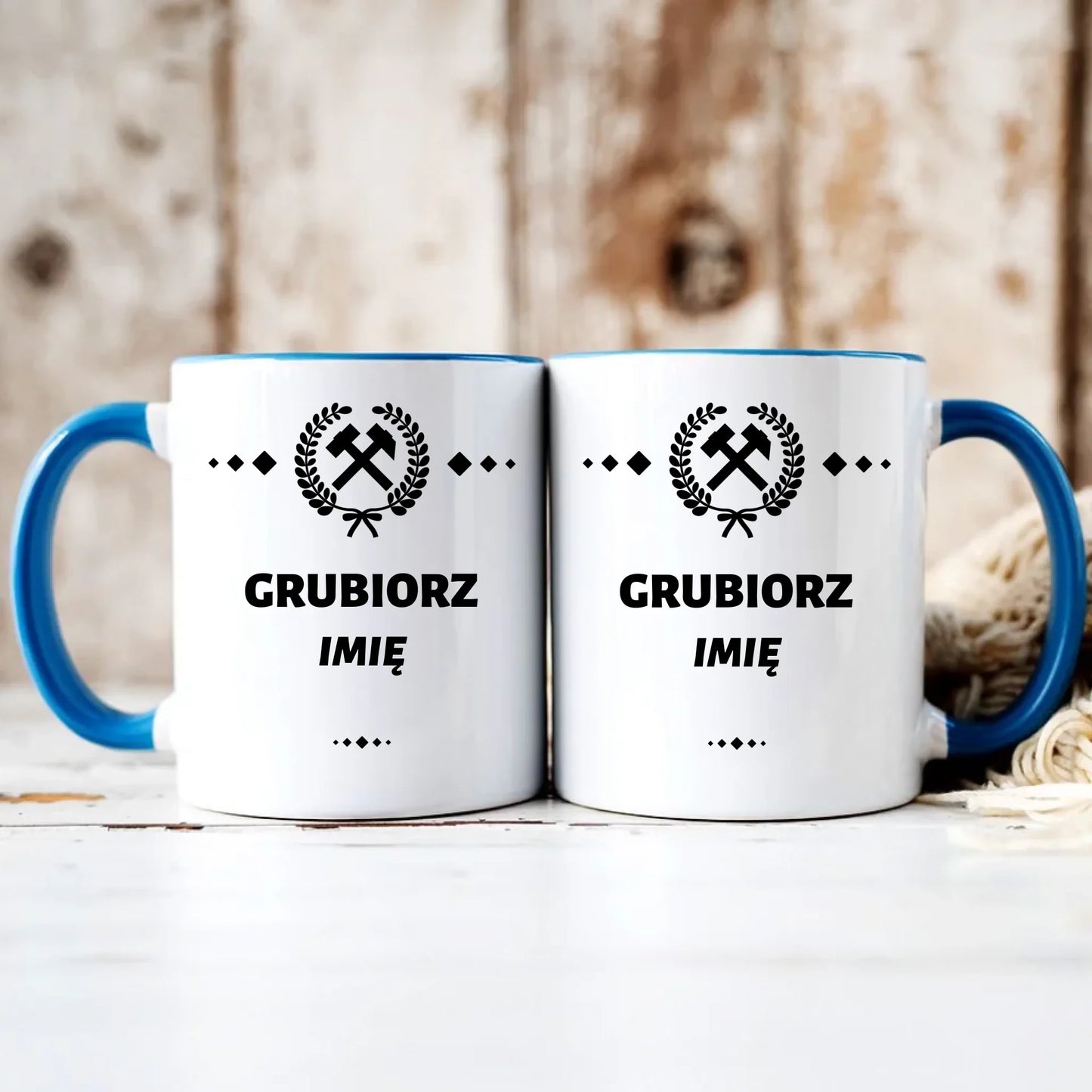 Personalizowany niebieski kubek z nadrukiem na prezent