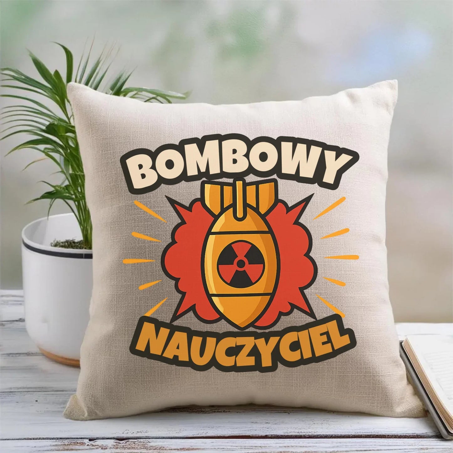 Bombowy nauczyciel | Poduszka prezent dla nauczyciela N36 - StoryCups.pl