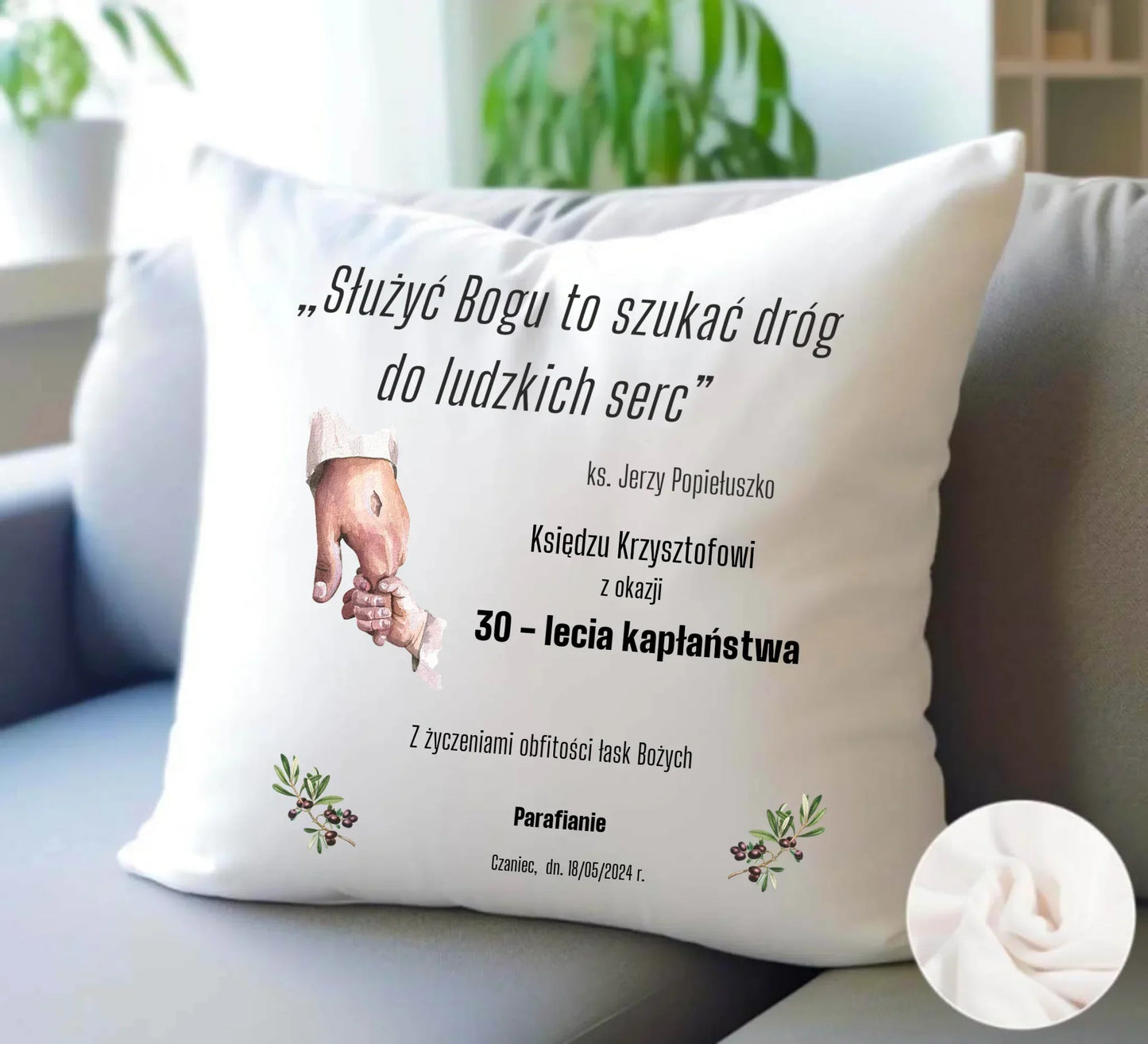 Poduszka dla księdza na ROCZNICĘ KAPŁAŃSTWA DYU01 - StoryCups.pl