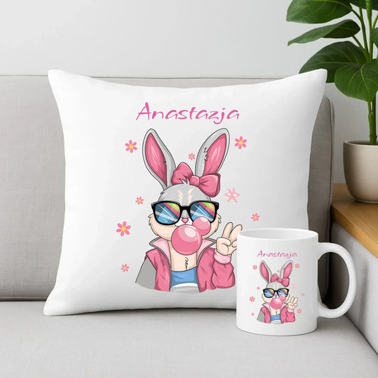 Różowy króliczek | Zestaw poduszka i kubek Wielkanocny WN35 - StoryCups.pl