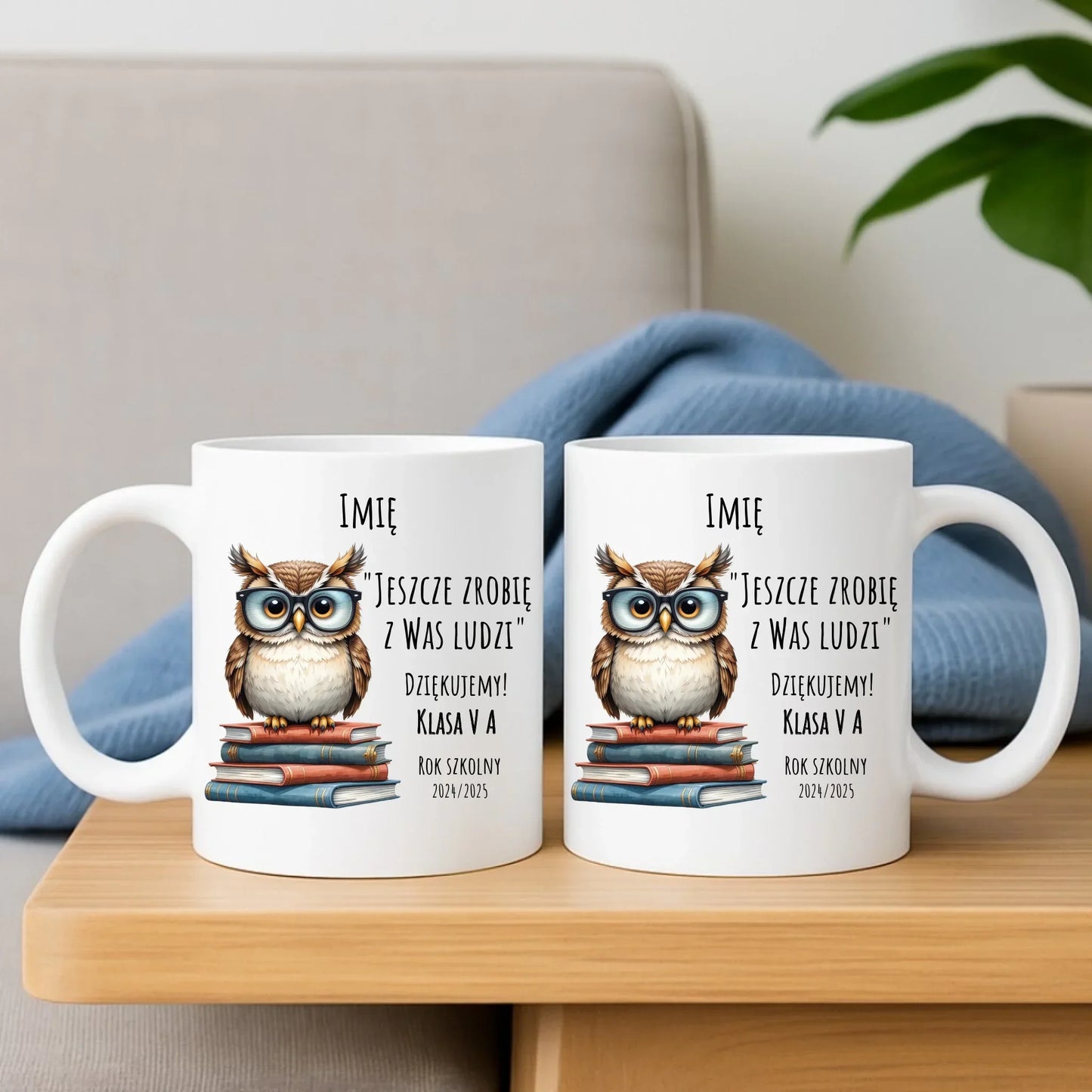 Jeszcze zrobię z Was ludzi | Zestaw poduszka i kubek dla nauczyciela na prezent N01 - StoryCups.pl