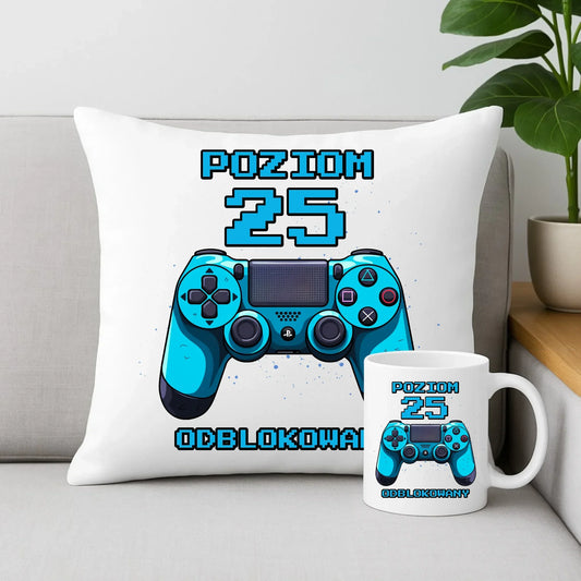 Poziom odblokowany (wiek) | Zestaw poduszka i kubek na urodziny dla gracza U24 - StoryCups.pl