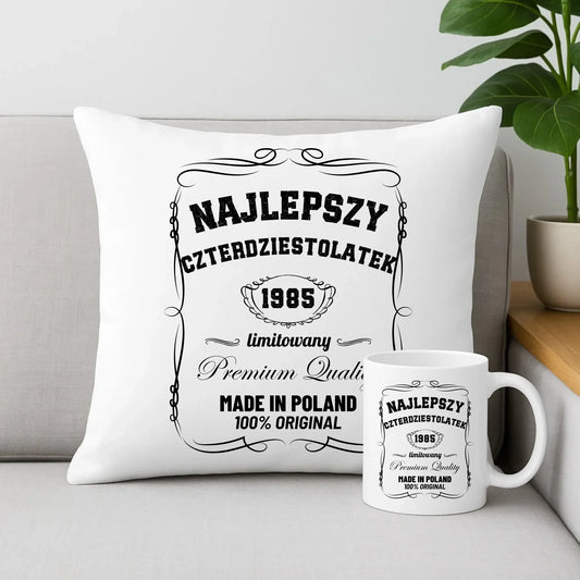 Najlepszy czterdziestolatek | Zestaw poduszka i kubek prezent na 40 urodziny U04 - StoryCups.pl