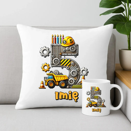 Koparka, konstrukcja | Zestaw poduszka i kubek na 5. urodziny dla chłopca U39 - StoryCups.pl