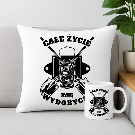 Zestaw poduszka i kubek - prezent dla górnika - Całe życie wydobycie - personalizowany G01 - StoryCups.pl
