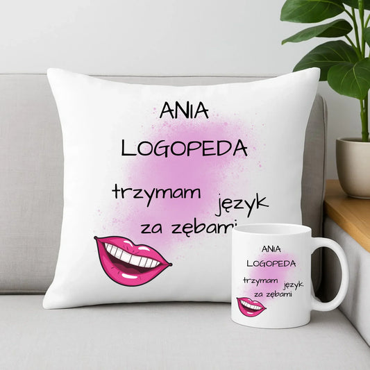 Logopeda | Zestaw poduszka i kubek z imieniem na prezent dla logopedy N24 - StoryCups.pl