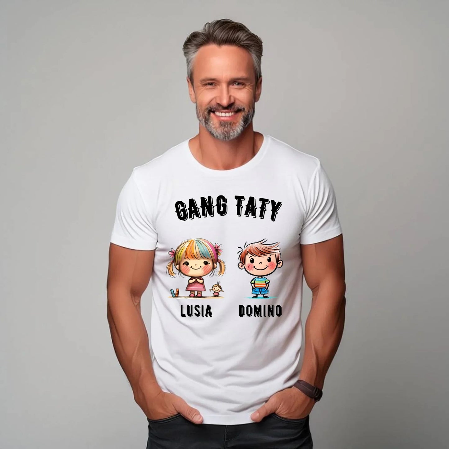 Gang Taty | Personalizowana biała koszulka dla taty z imionami dzieci DT09 - StoryCups.pl
