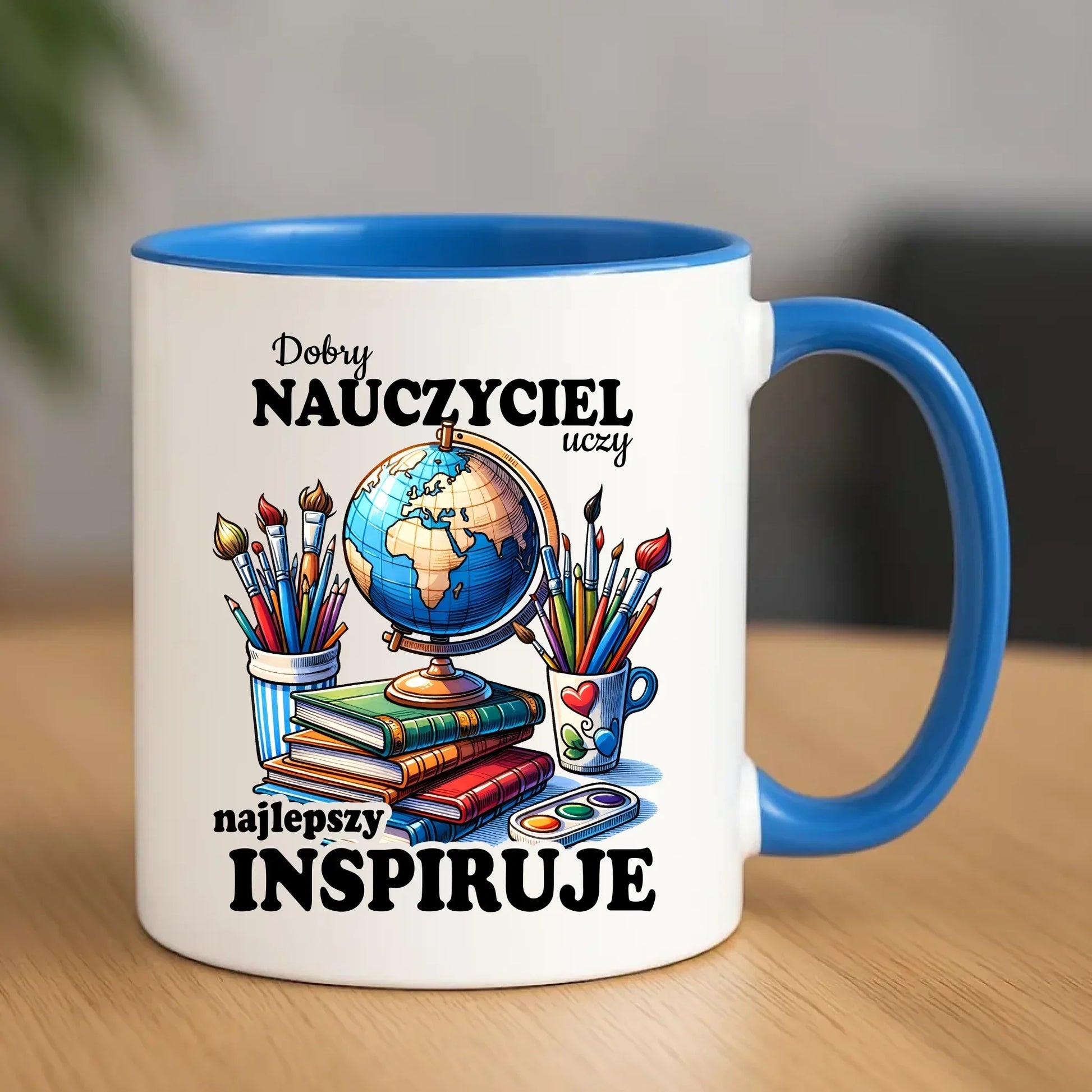 Najlepszy nauczyciel inspiruje | Kubek prezent dla nauczyciela N72 - StoryCups.pl