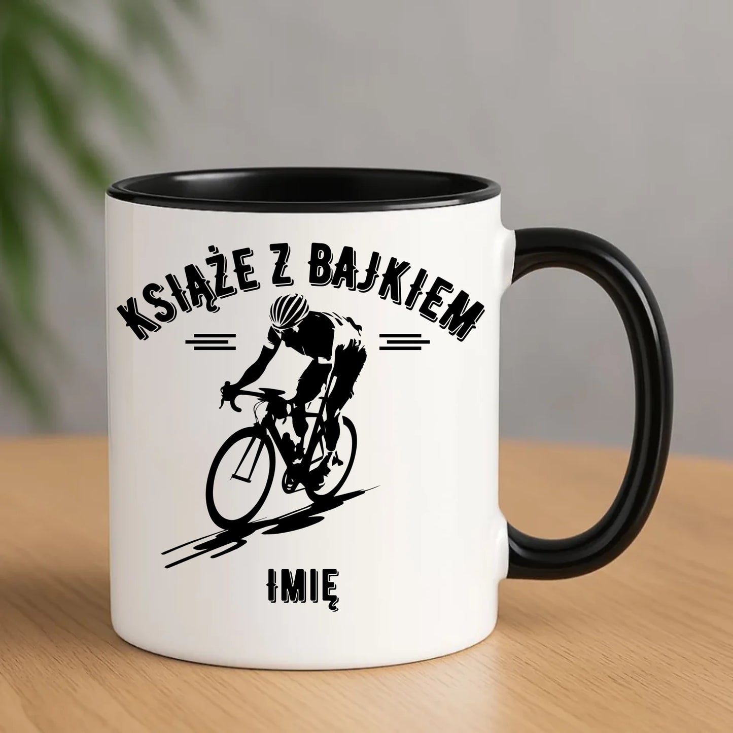 Ceramiczny czarny kubek z nadrukiem na prezent
