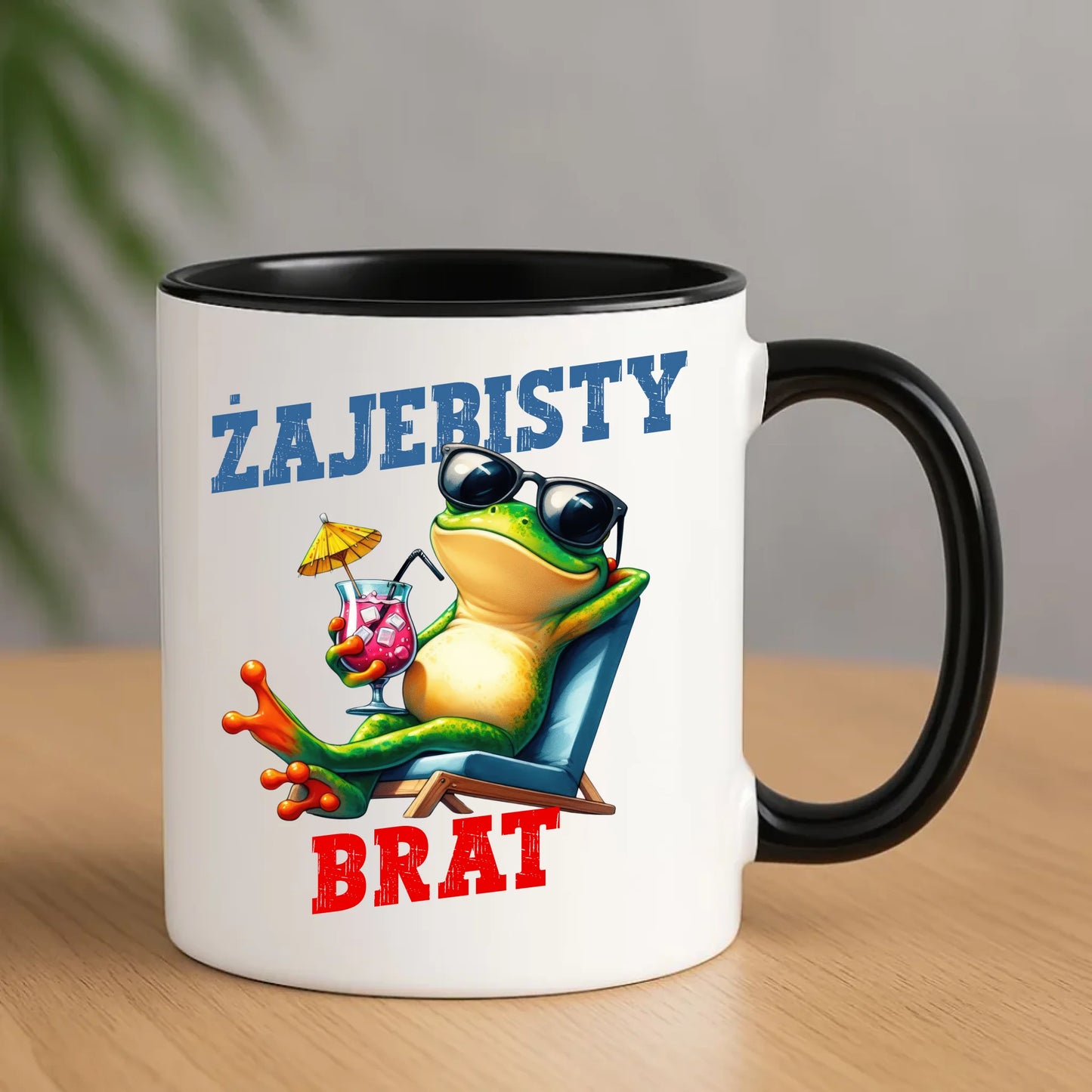 Ceramiczny czarny kubek z nadrukiem na prezent