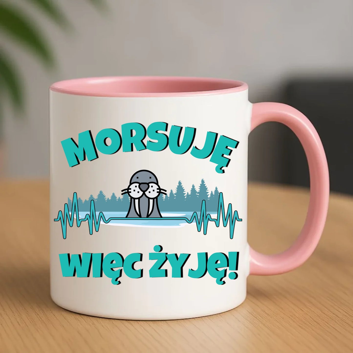 Ceramiczny różowy kubek z nadrukiem na prezent