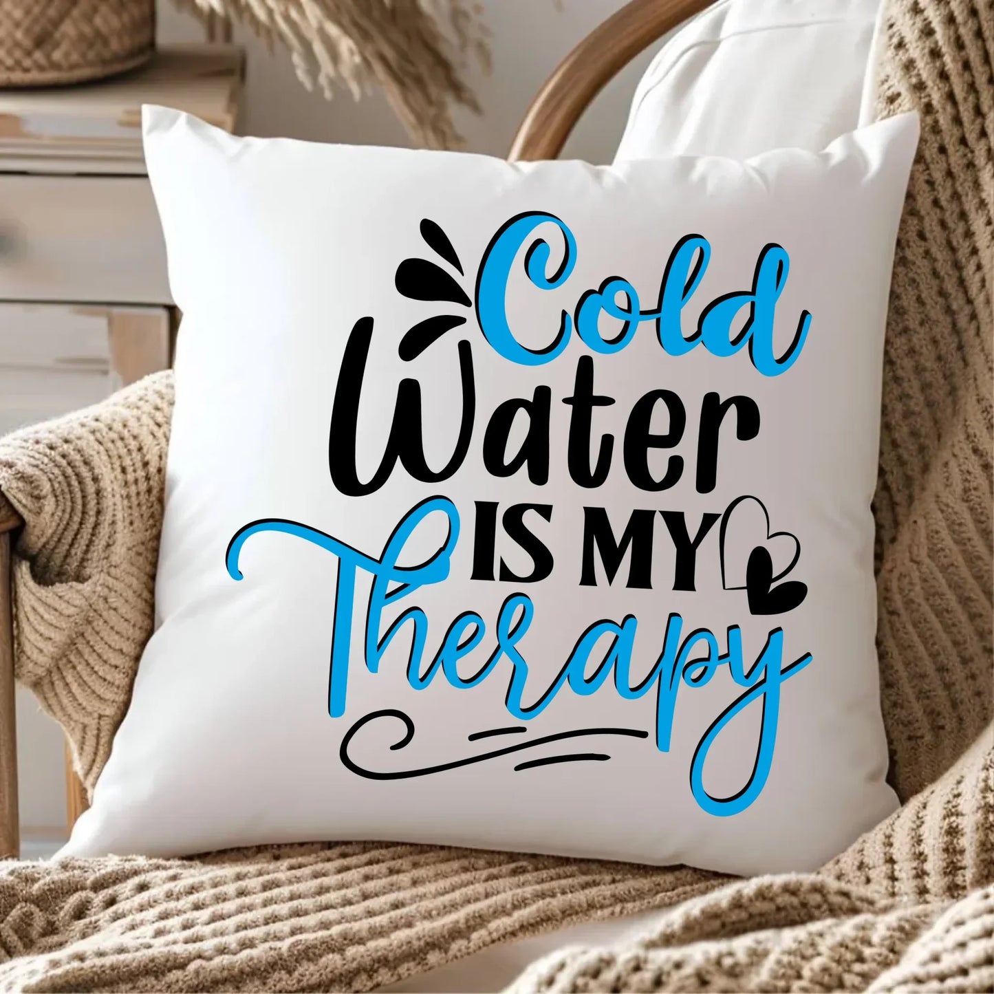 Cold water is my therapy | Poduszka HM14 - StoryCups.pl
