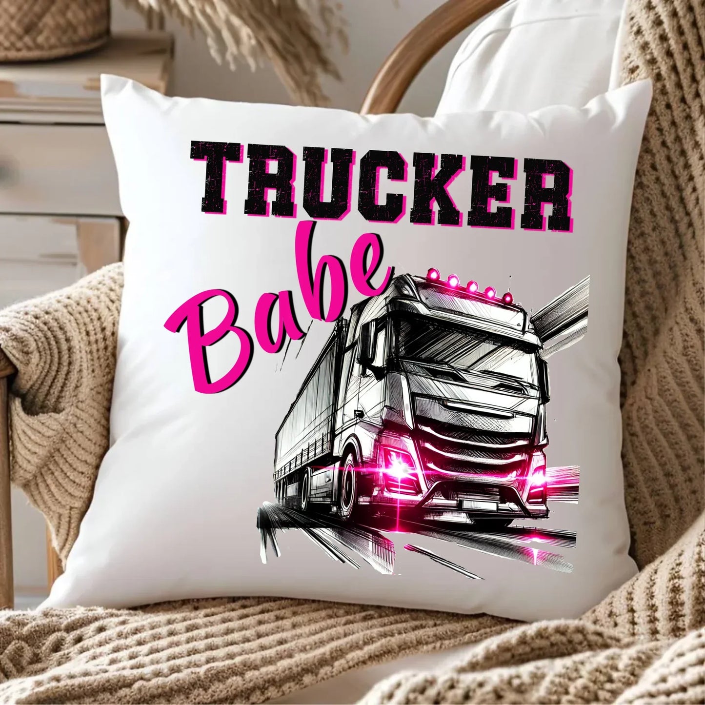 Trucker Babe | Poduszka dla truckerki ZKT13 - StoryCups.pl