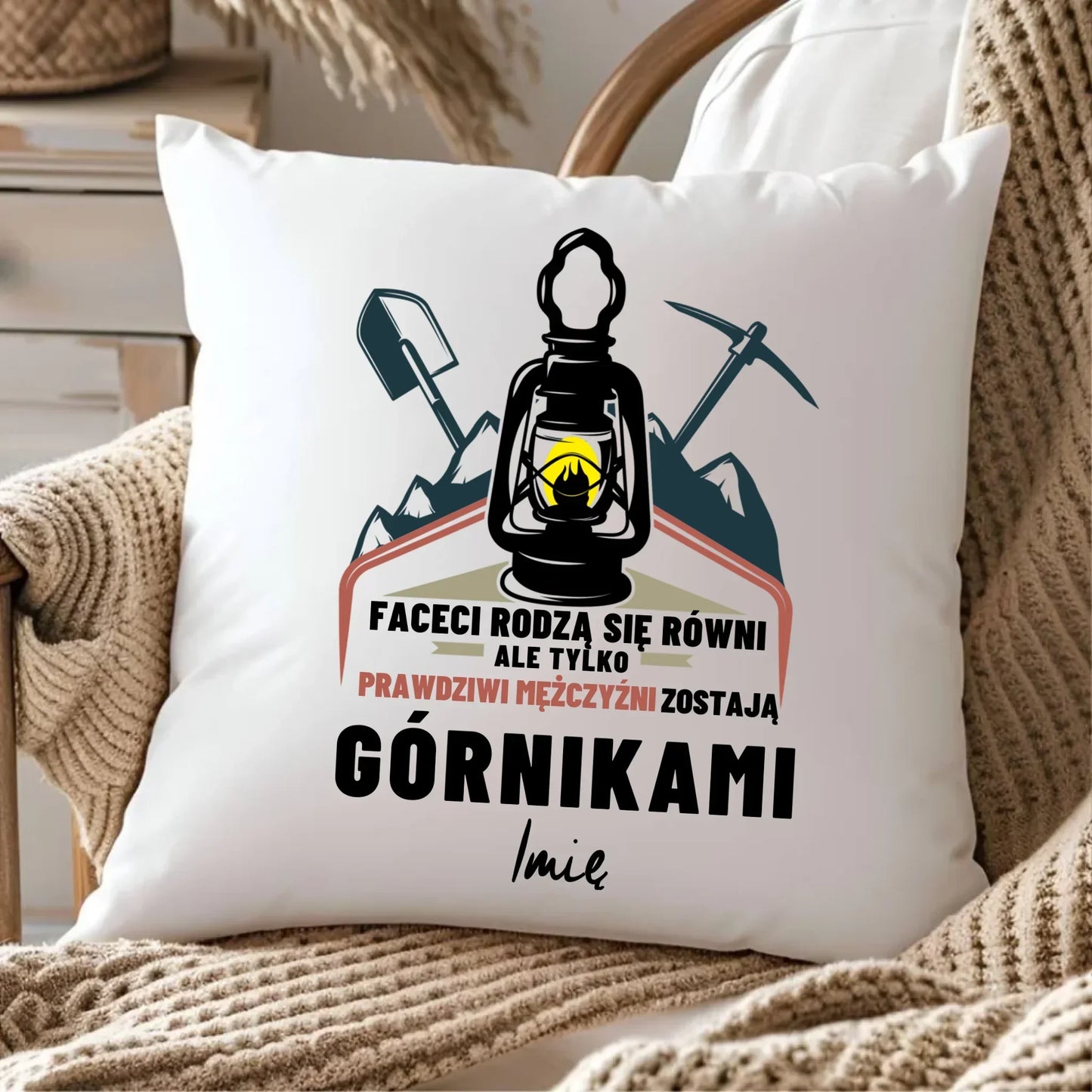 Prawdziwi mężczyźni zostają górnikami imię | Personalizowana poduszka dla górnika G08 - StoryCups.pl