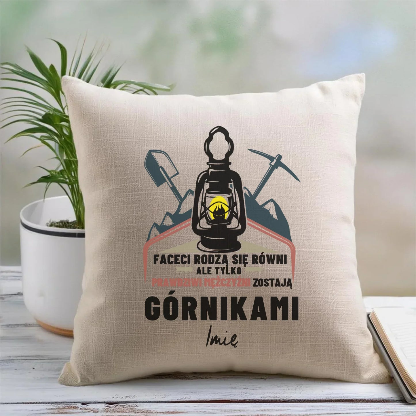 Prawdziwi mężczyźni zostają górnikami imię | Personalizowana poduszka dla górnika G08 - StoryCups.pl