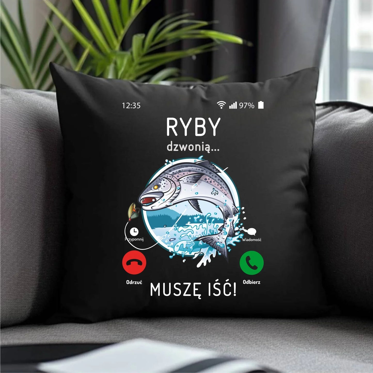 Ryby dzwonią muszę iść | Poduszka dekoracyjna dla wędkarza D37 - StoryCups.pl