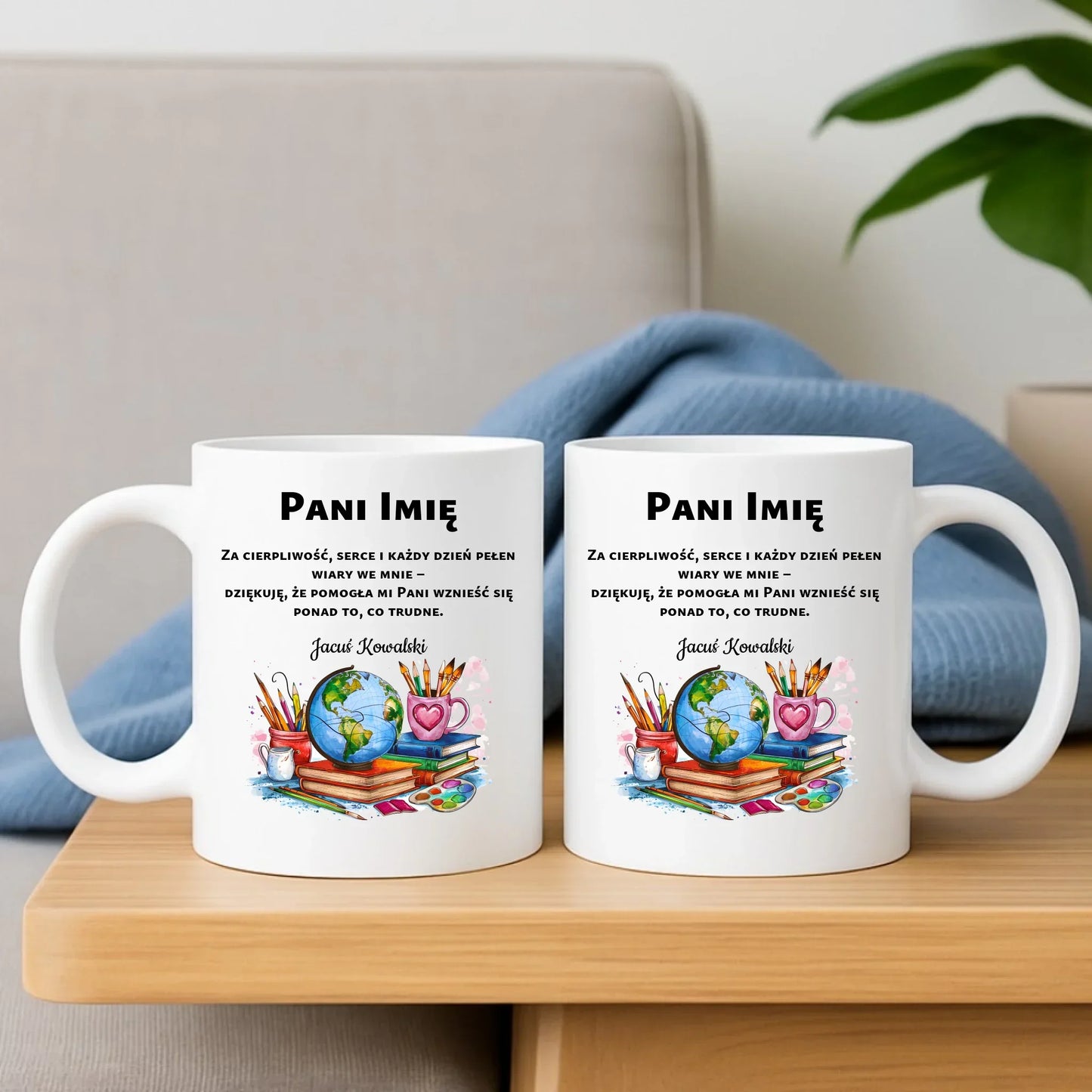 Podziękowanie dla nauczyciela | Zestaw poduszka i kubek prezent na Zakończenie Roku Szkolnego N12 - StoryCups.pl