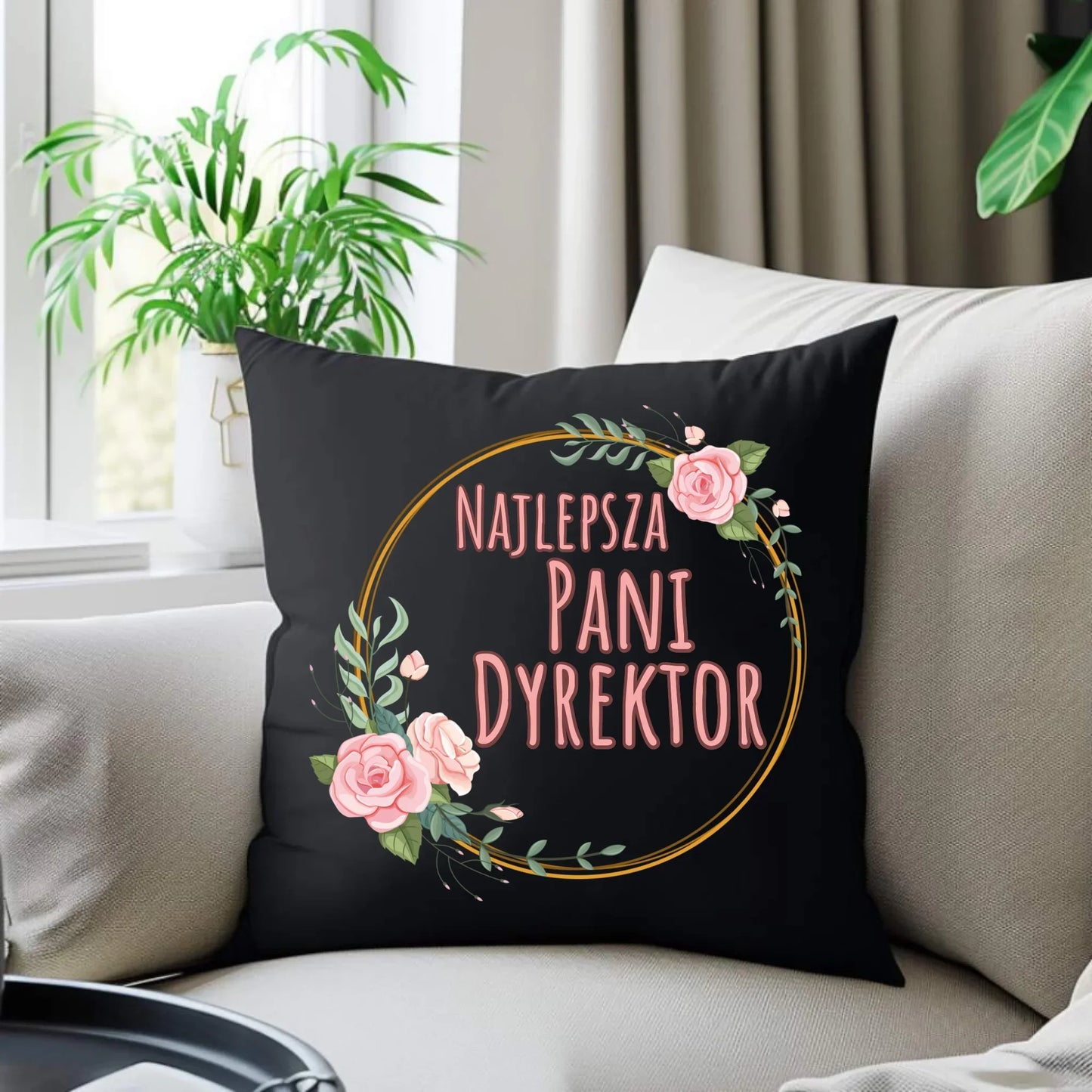 Pani Dyrektor | Poduszka dekoracyjna prezent dla dyrektorki szkoły N77 - StoryCups.pl