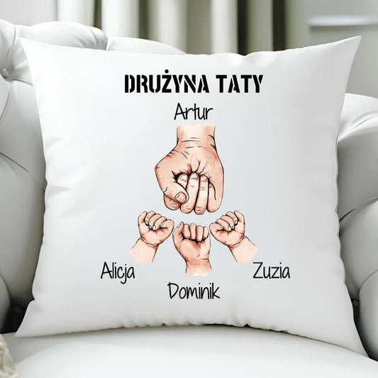 Drużyna Taty | Personalizowana poduszka z imionami dzieci dla taty (1-6) DT01 - StoryCups.pl
