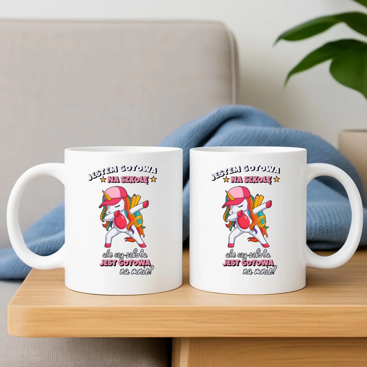 Zestaw poduszka i kubek z jednorożcem Jestem gotowa na szkołę SZ04 - StoryCups.pl