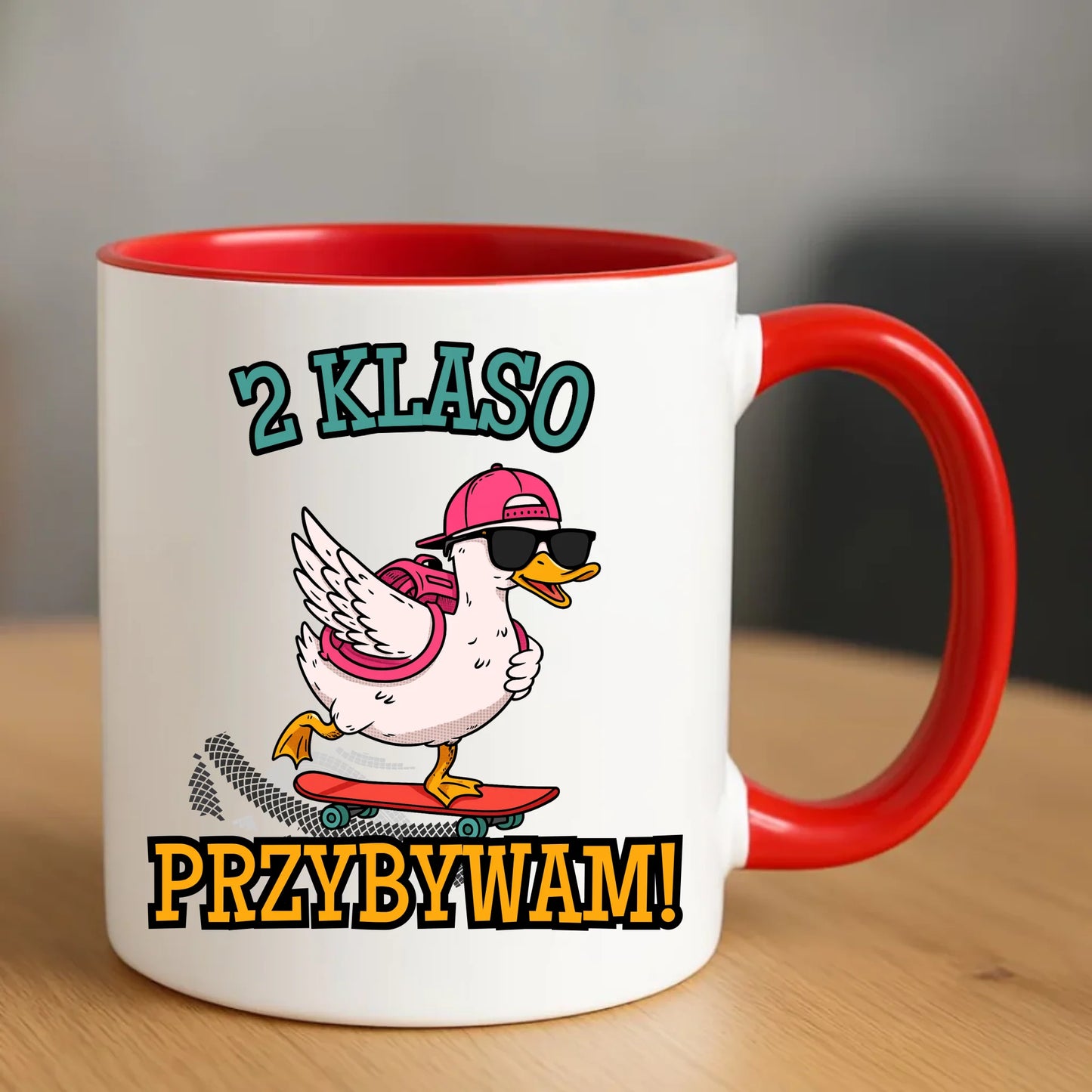 Czerwony kubek dla dziecka na rozpoczęcie roku szkolnego POWRÓT DO SZKOŁY PRZEDSZKOLA