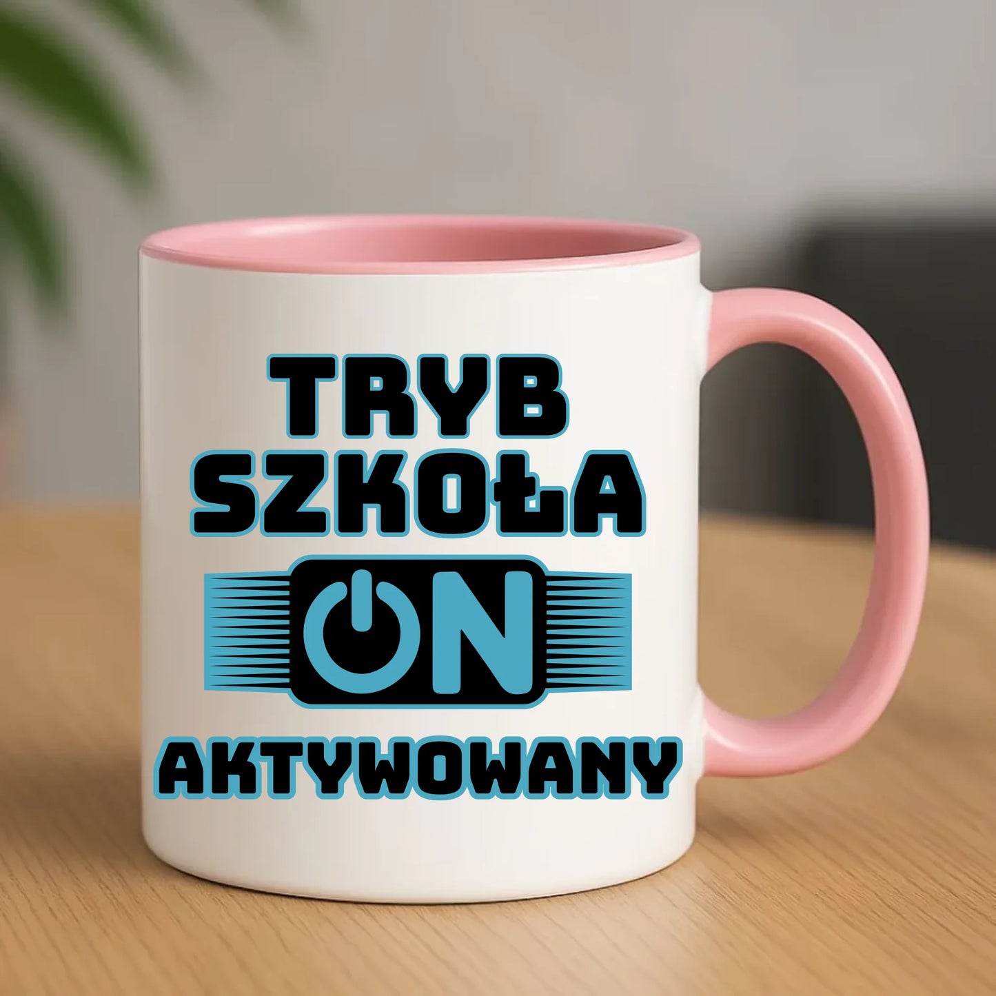 Różowy kubek dla dziewczynki na rozpoczęcie roku szkolnego z imieniem dziecka POWRÓT DO SZKOŁY PRZEDSZKOLA
