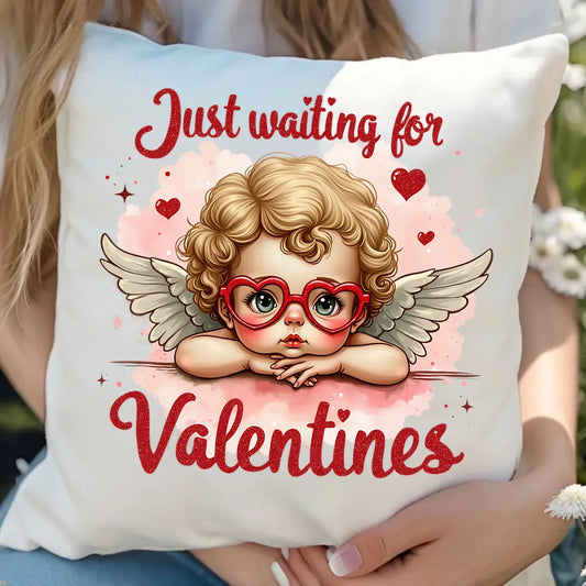 Czekam tylko na Walentynki | Poduszka walentynkowa W24 - StoryCups.pl