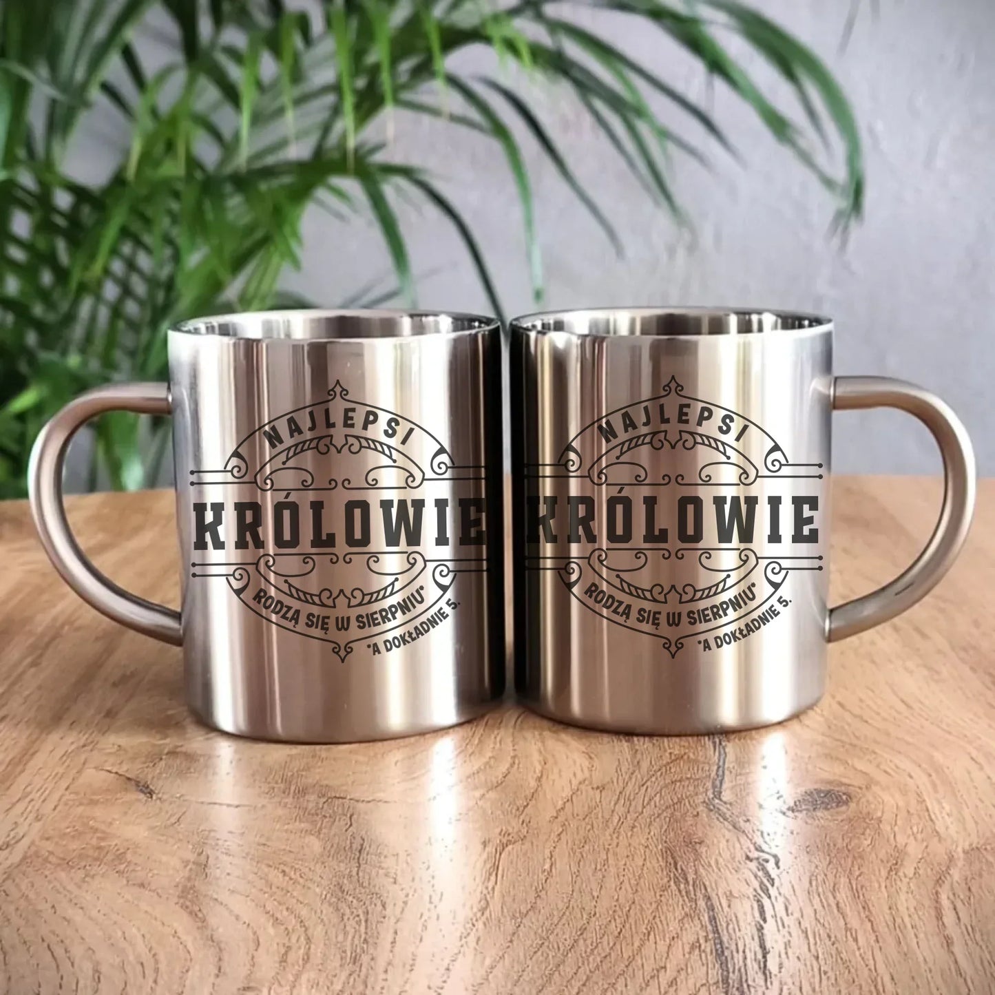 Najlepsi Królowie rodzą się (miesiąc, dzień) | Kubek metalowy na urodziny U18 - StoryCups.pl