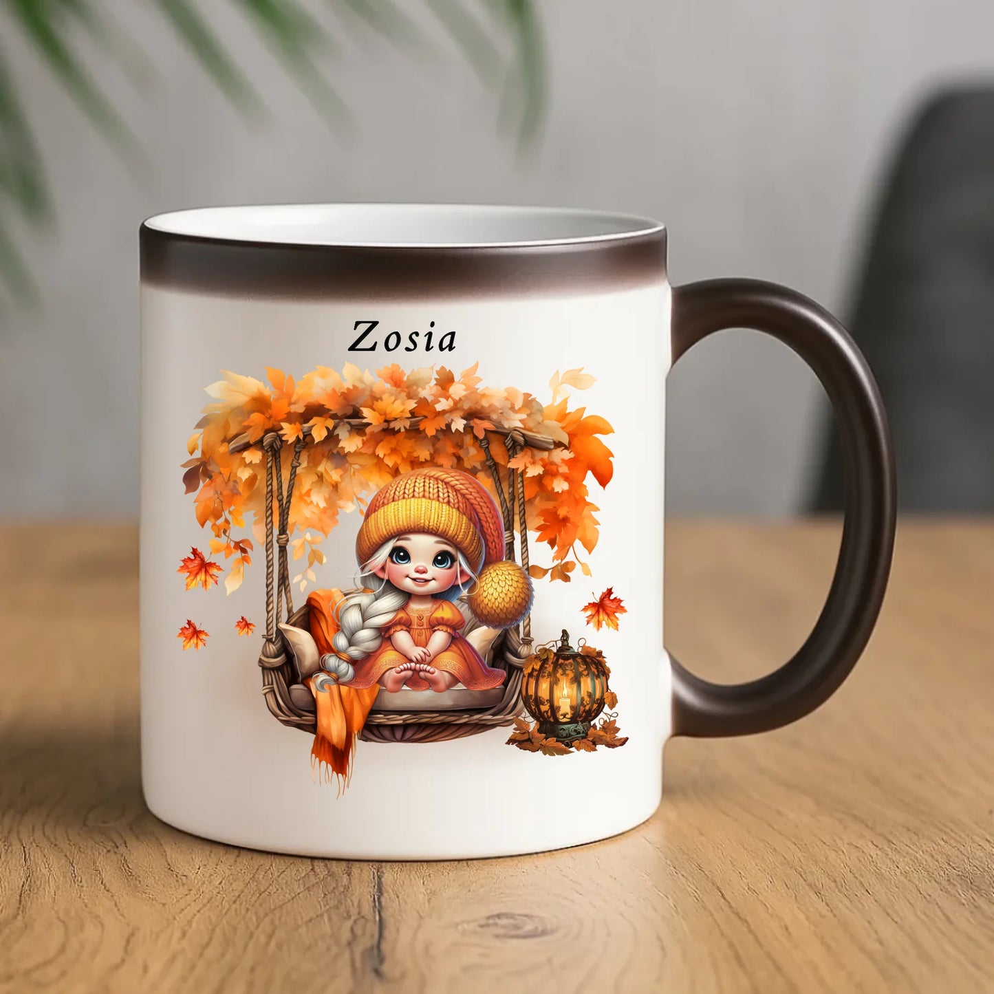 Kubek magiczny jesieniara - Dziewczynka z liśćmi - personalizowany JS17 - StoryCups.pl