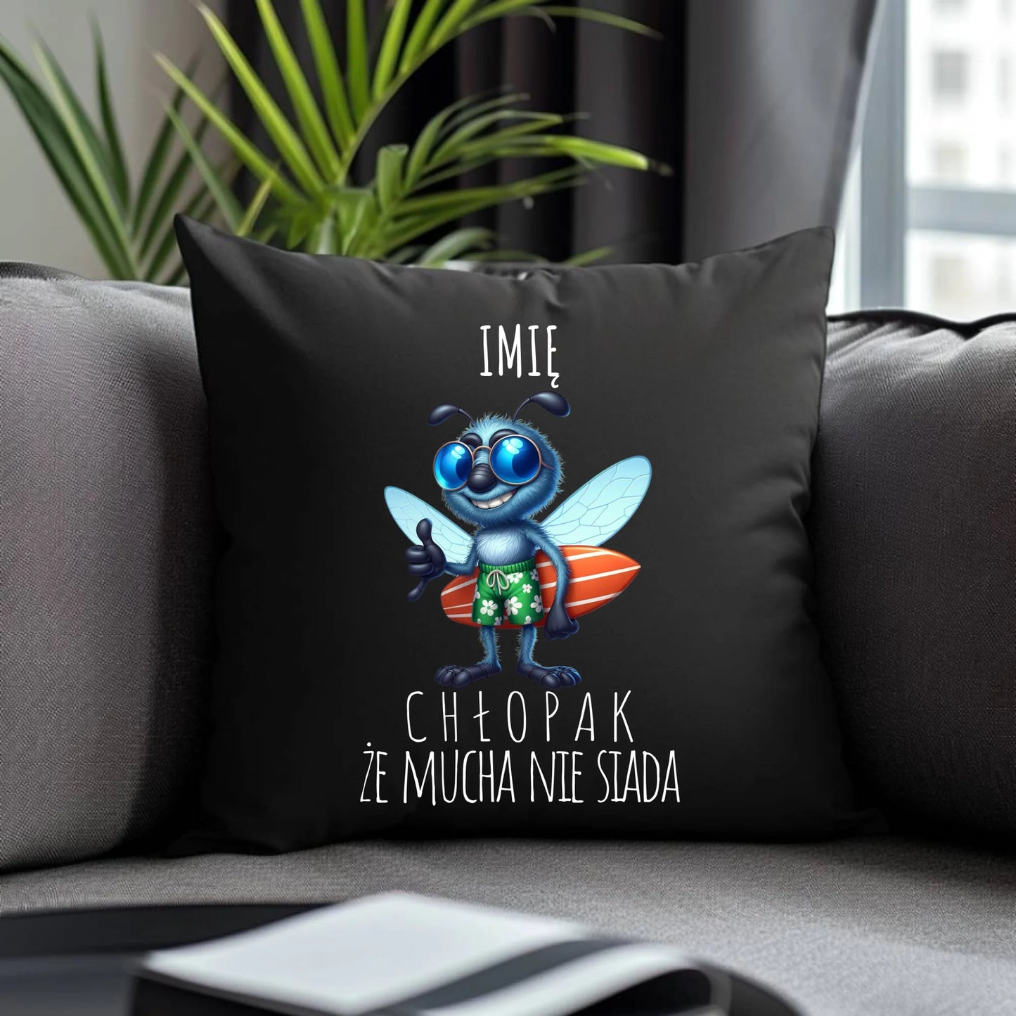 Poduszka dekoracyjna - prezent dla chłopaka - Mucha nie siada essa - personalizowana DCH29 - StoryCups.pl