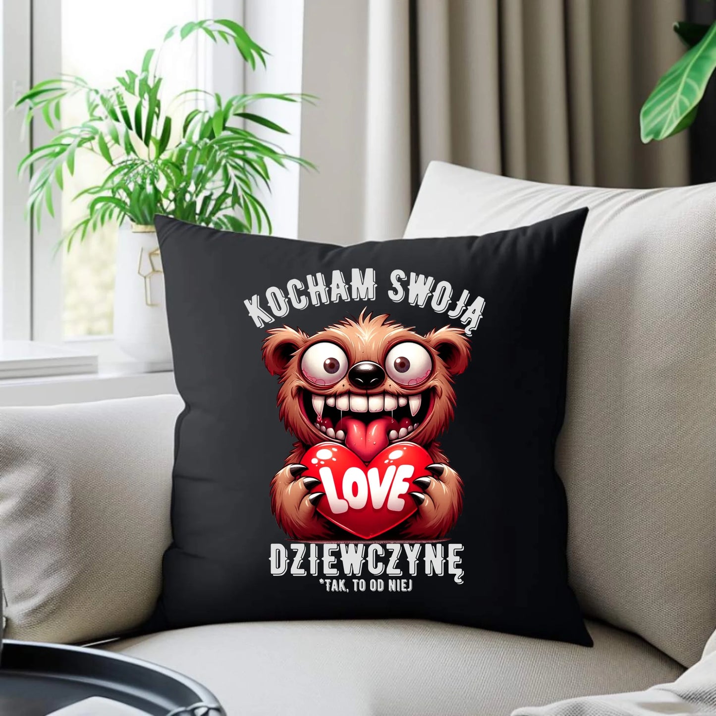Poduszka dekoracyjna - prezent dla chłopaka - Kocham swoją dziewczynę W30 - StoryCups.pl