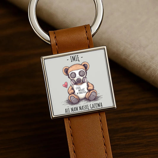 Brelok - Miś w masce gazowej - Czuję miłość w powietrzu - personalizowany W38 - StoryCups.pl