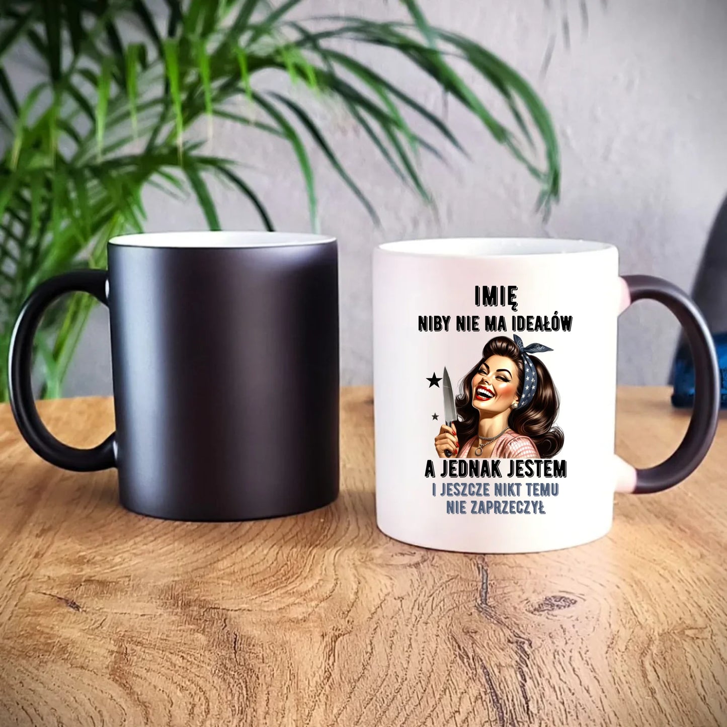 Kubek magiczny dla niej - Niby nie ma ideałów - personalizowany DZ01 - StoryCups.pl