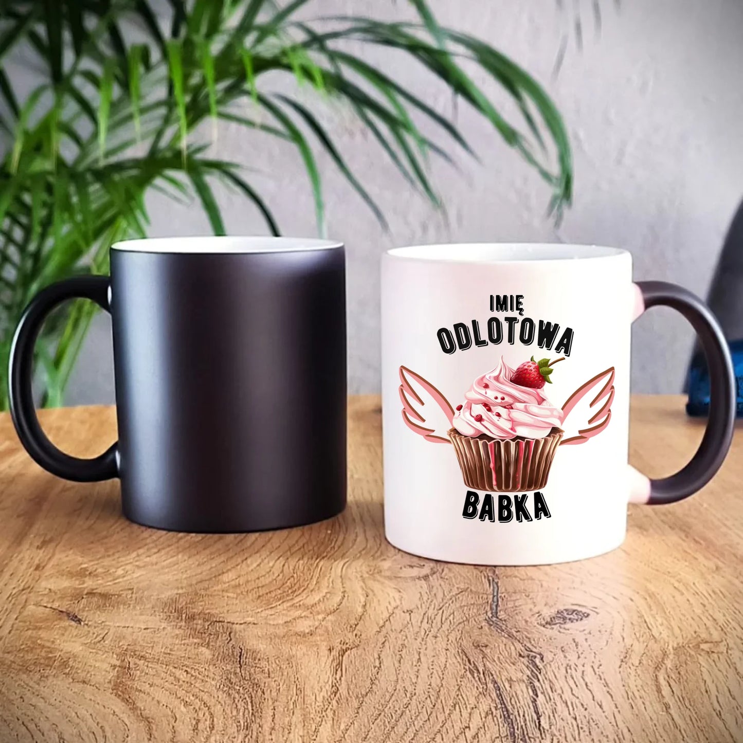 Kubek magiczny - Odlotowa babka - personalizowany DZ06 - StoryCups.pl