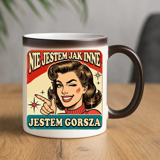 Kubek magiczny - Nie jestem jak inne, jestem gorsza - w stylu retro DZ07 - StoryCups.pl