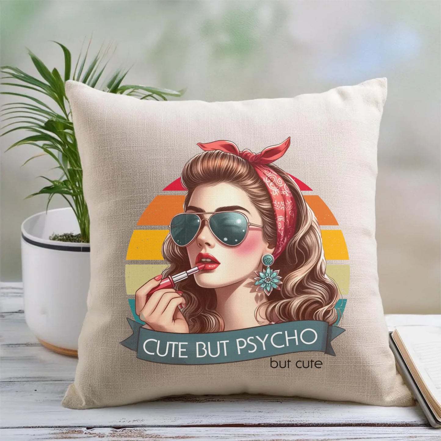 Poduszka – Cute but psycho - w stylu retro DZ09 - StoryCups.pl