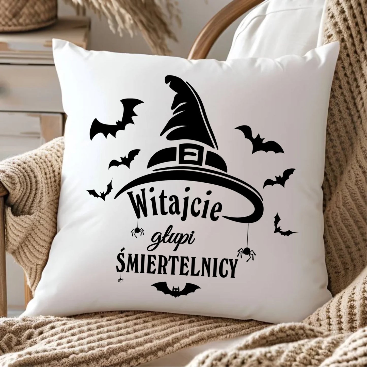Poduszka na Halloween - Witajcie głupi śmiertelnicy HL23 - StoryCups.pl