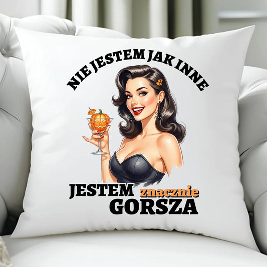 Poduszka halloweenowa - Nie jestem jak inne HL24 - StoryCups.pl